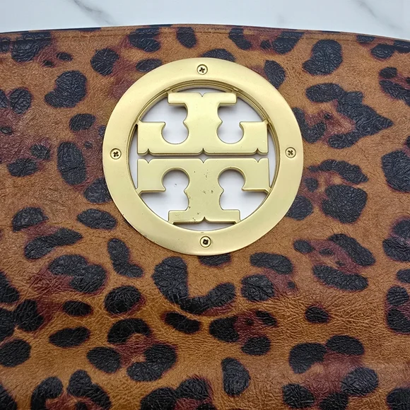 Tory Burch Ainsley Leopard Print Patent Leather Clutch Crossbody Gold Logo Bag - Picture 10 of 17